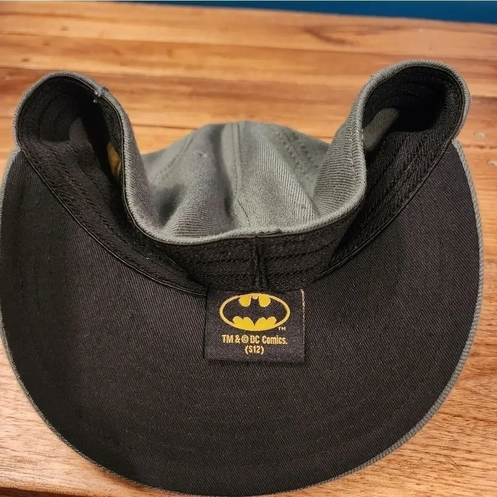 DC Comics hats $20